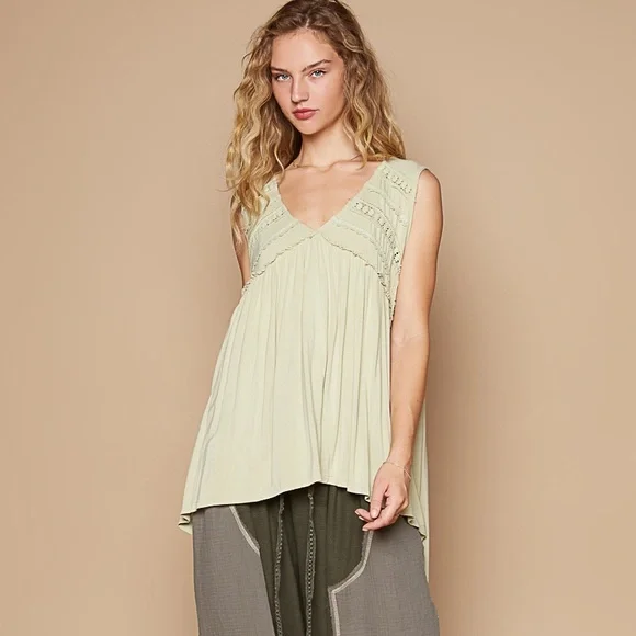 POL Sleeveless Tunic Top in Sage Green - Picture 2 of 6